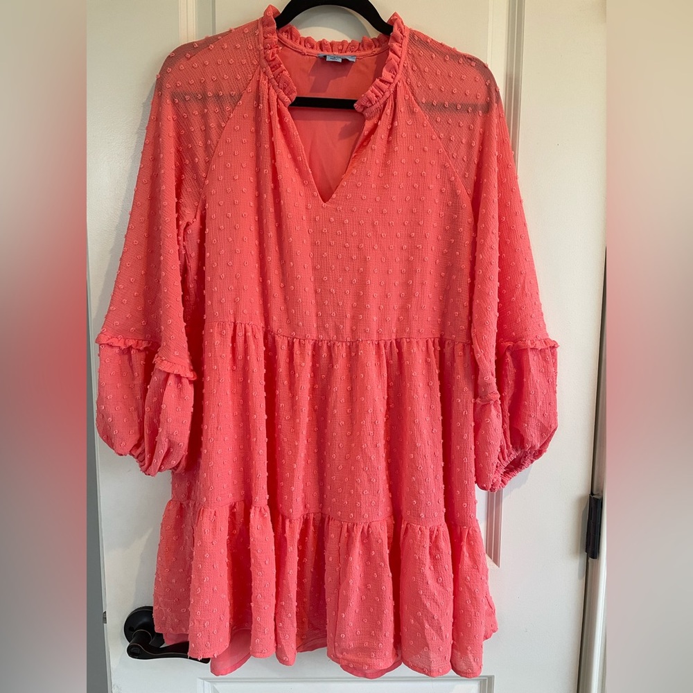 CeCe brand tiered split v-neck 3/4 sleeve clip dot ruffle babydoll dress